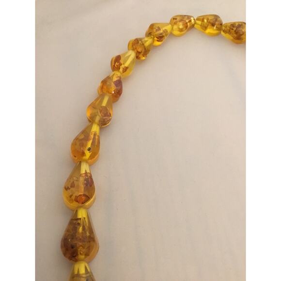 Vintage Baltic/Latvian Pressed Amber Teardrop Shaped Bead Necklace - 102g - Picture 5 of 6